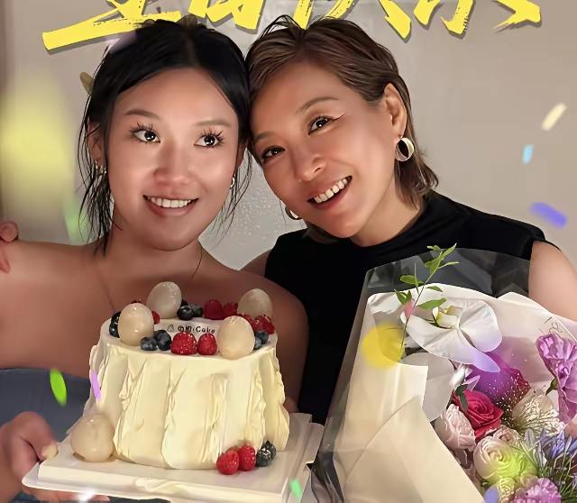 女儿好漂亮