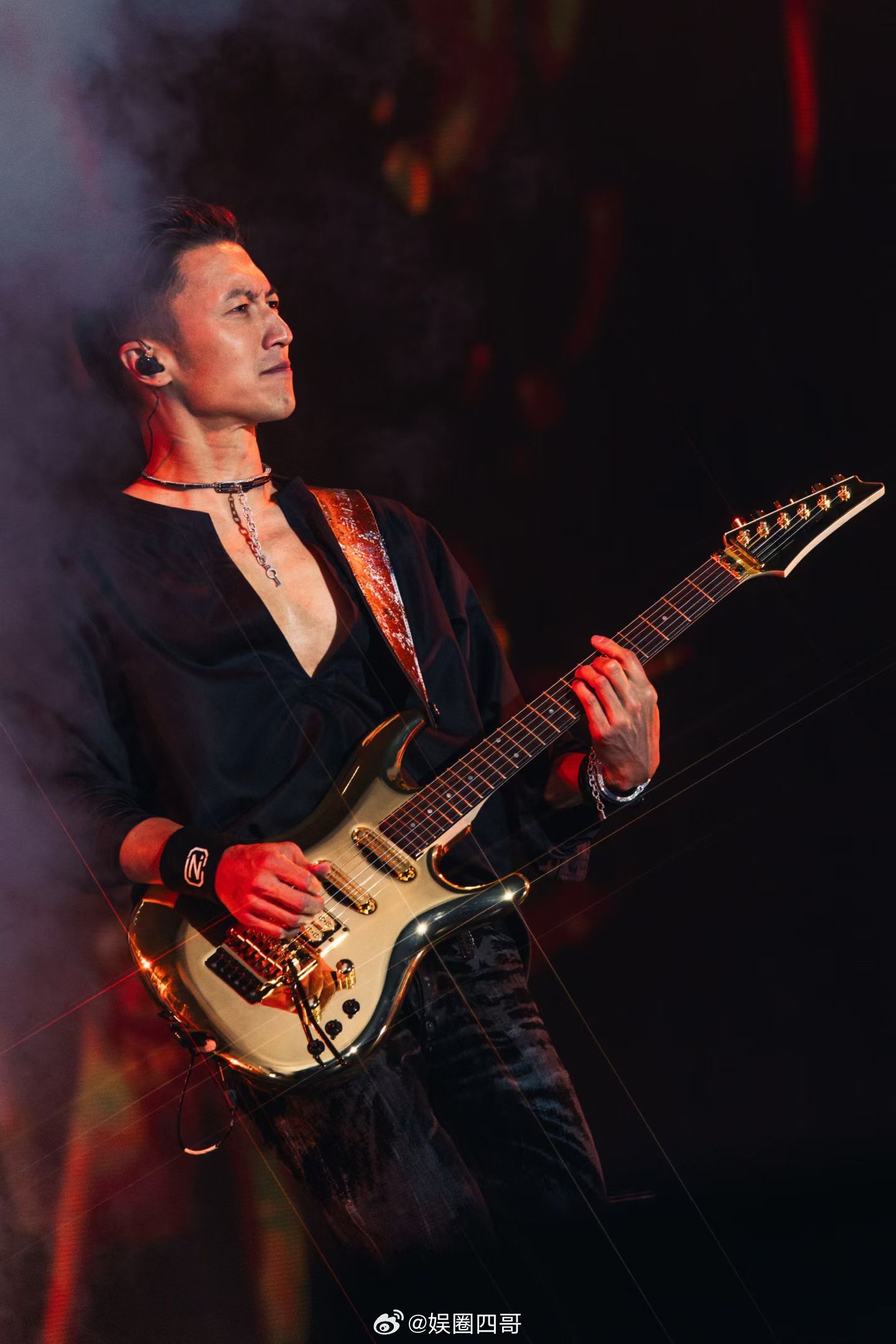 谢霆锋演唱会老辈子疼人没轻没重 每一张，都是帅！ 