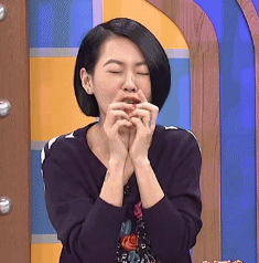 嘿嘿，陈一众今天下水了！一天的烦恼，都被黄景瑜的背肌线条治愈了，坐等富婆们放出高