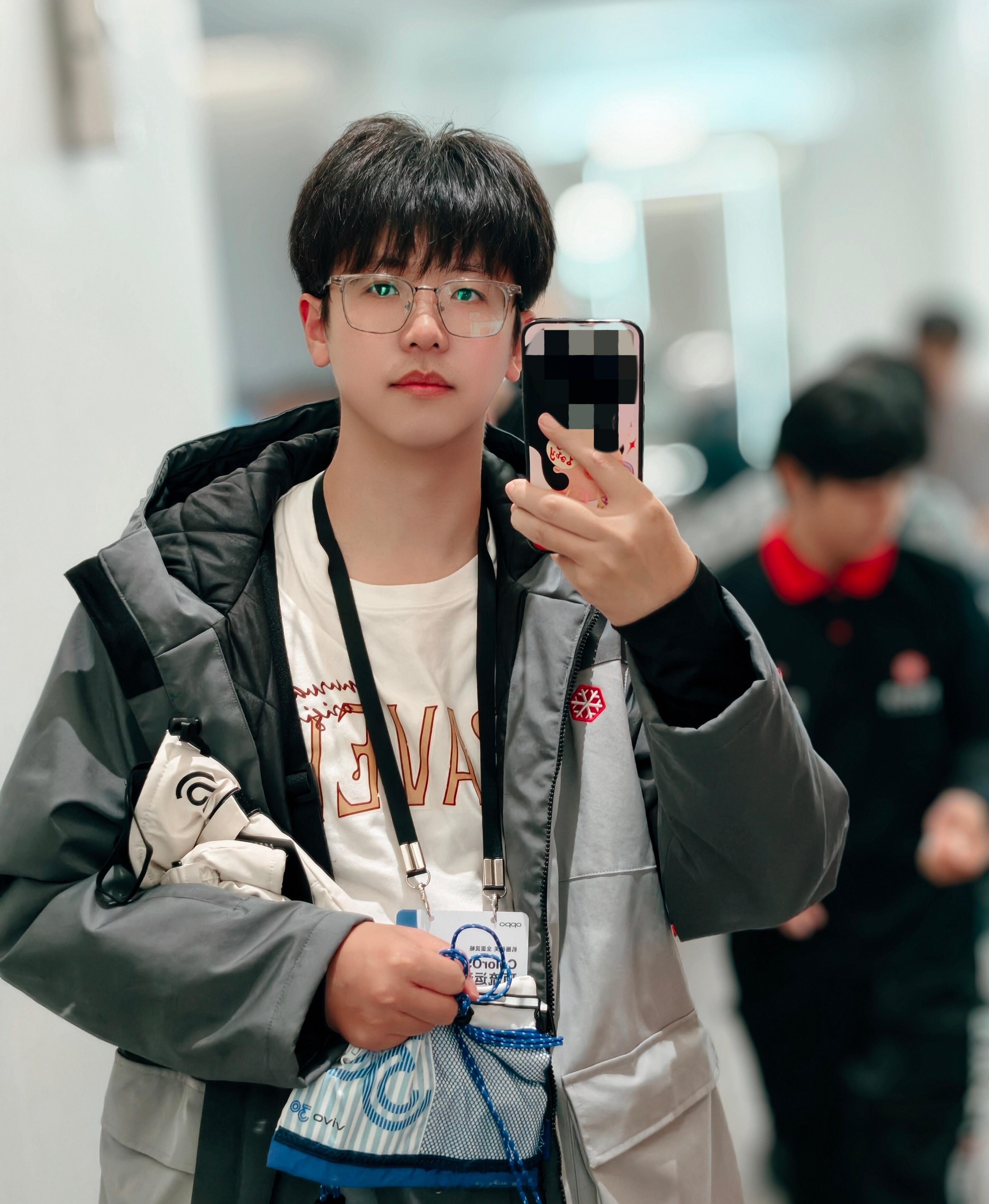 iPhone秒变单反的设置现在的手机太厉害了！看看这个虚化？！还要啥微单？而且人