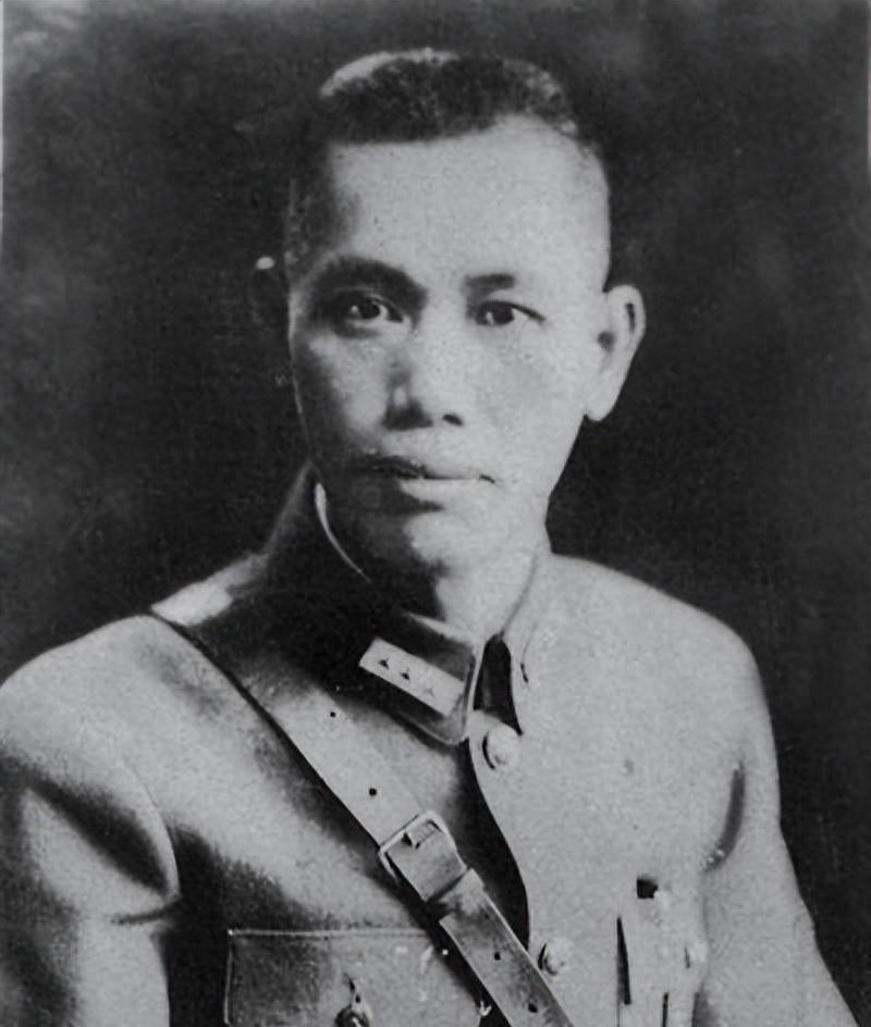 曾在南昌起义中投靠老蒋的这位将领，率五千部队归顺后，为何新中国还让他担任副国级职