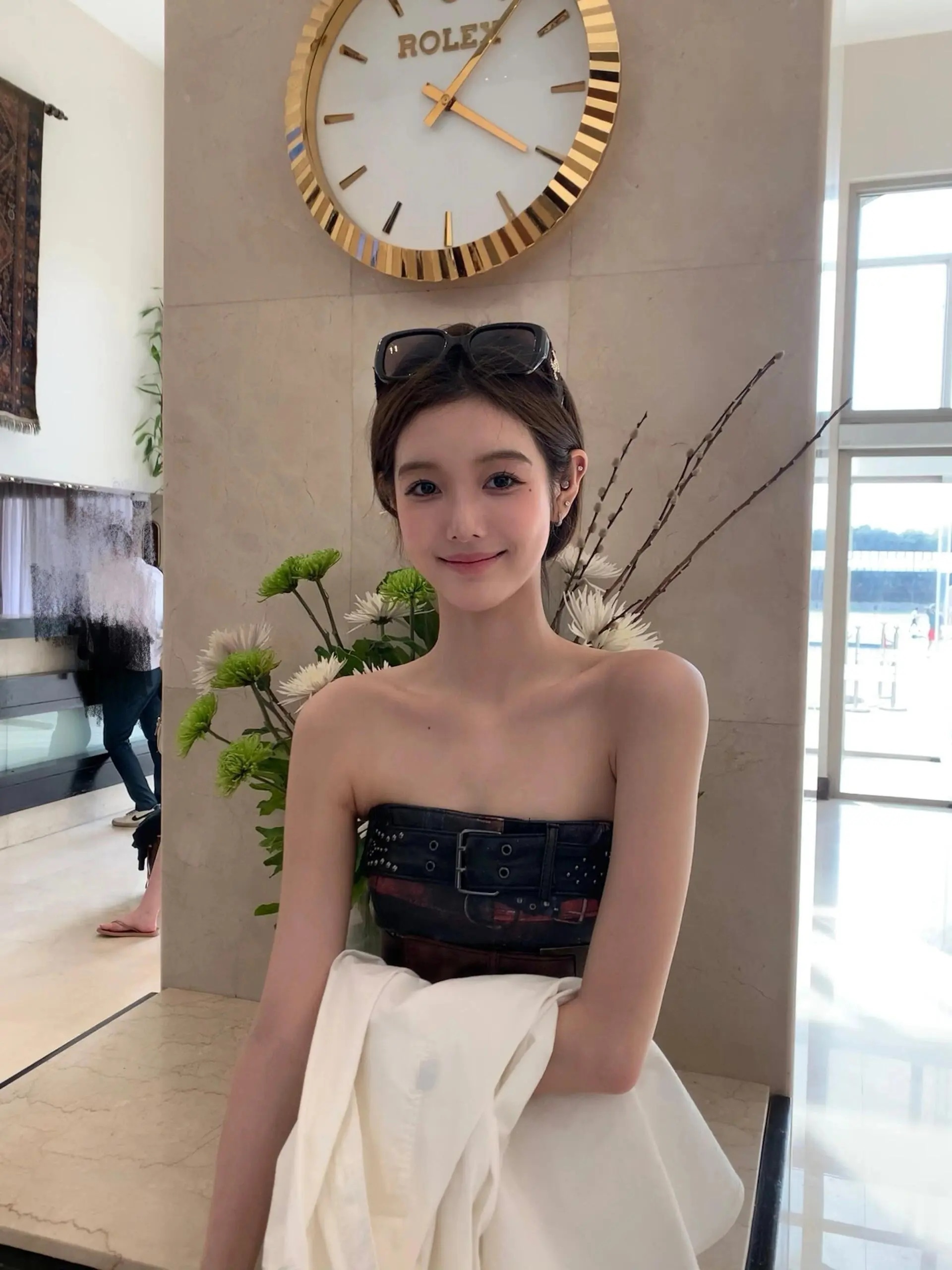 我喜欢的是这样的骨相女 骨相很强不突兀 圆润的包裹着五官….. ​​​