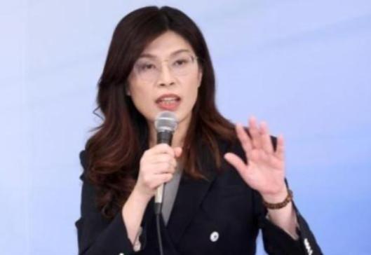 郑丽文再度就两岸关系进行表态！8 月 8 日，根据岛内媒体报道，国民党主席郑丽文