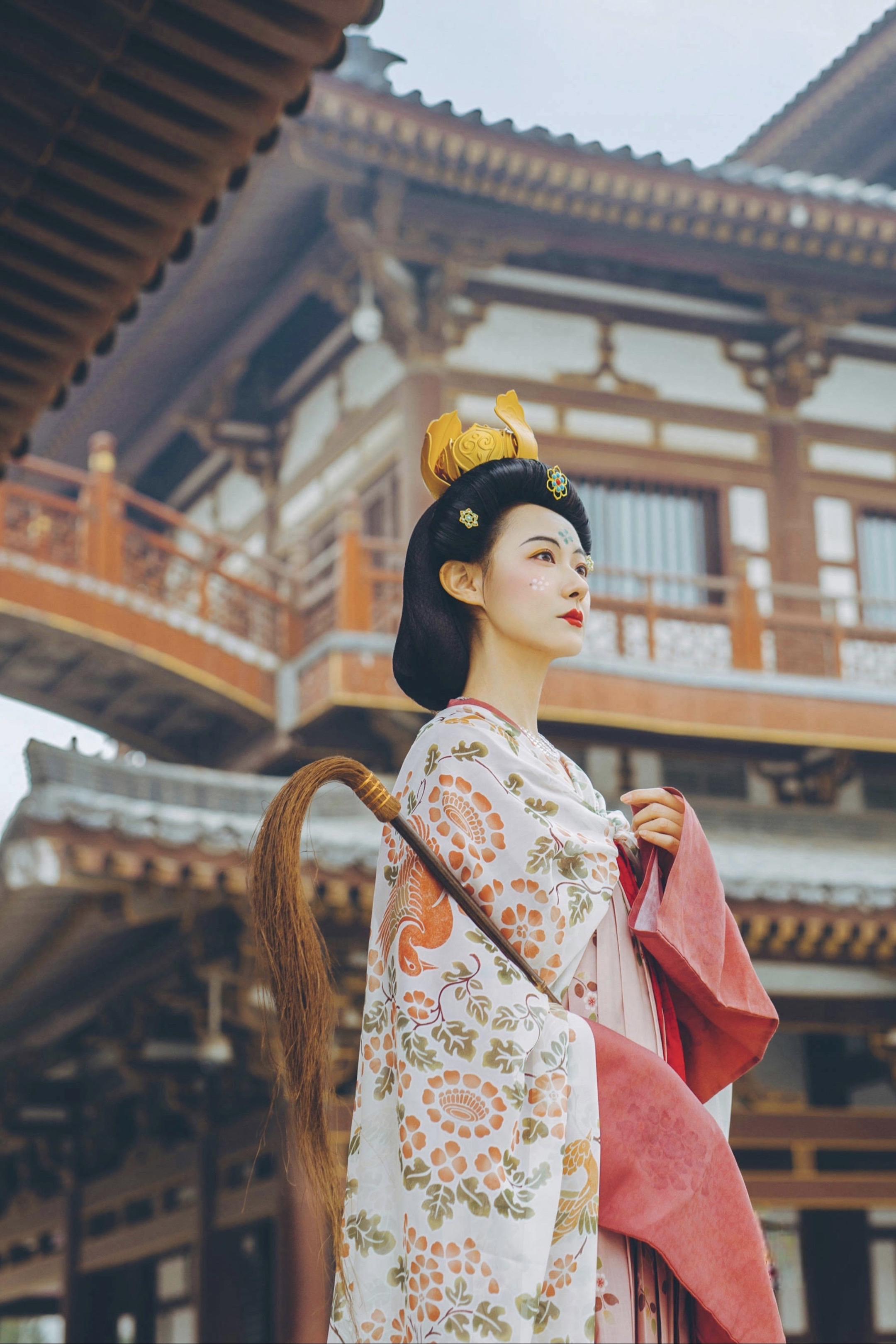 盛唐·天宝｜颊里芙蓉堪摘得。中国风