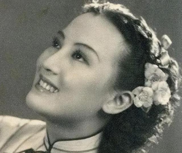 1956年，毛人凤病死之后，他的妻子向影心和俞济时谈起了恋爱，成了当时台湾饭后闲