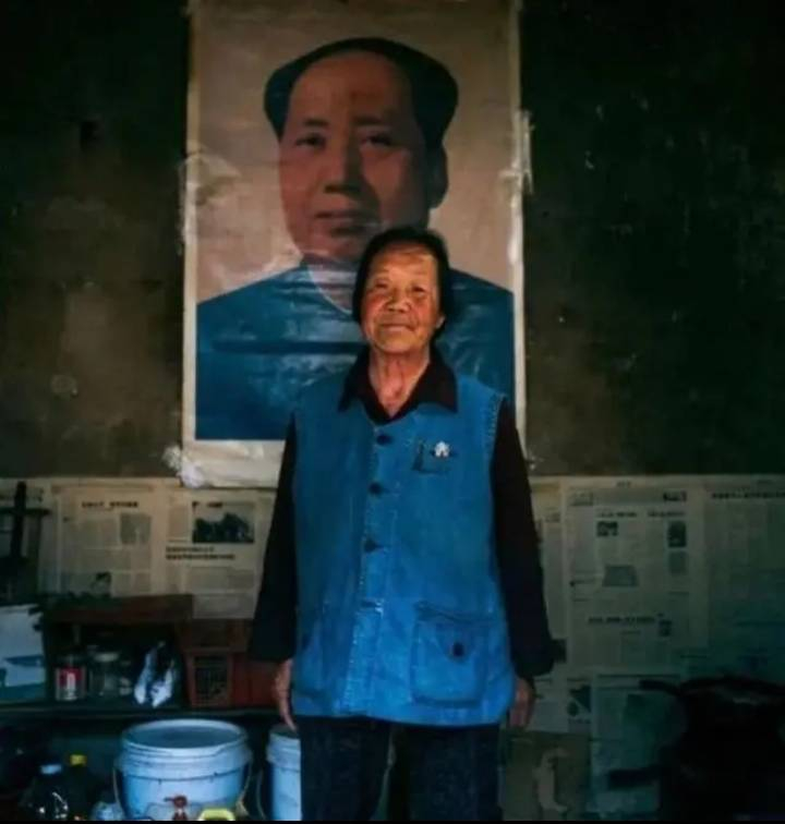 人民的信仰: 毛主席的恩情永不忘！