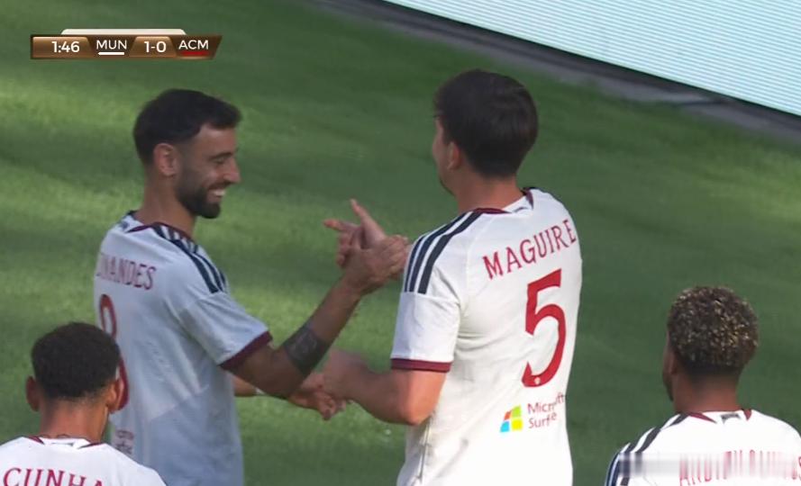 B费开出角球，马奎尔头球破门⚽曼联1-0AC米兰ManUtdspot曼联vsAC