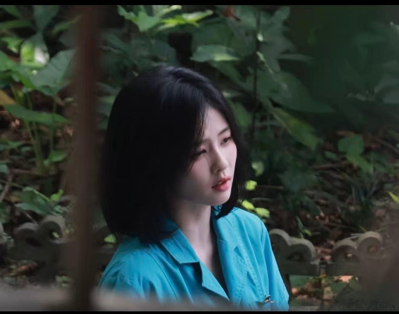 白鹿短发港风女郎 白鹿短发造型真的是好美，好漂亮呀，不愧是我们的港风女郎，非常的