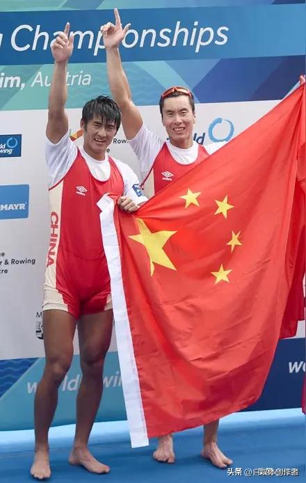 8天两冠！从被全网骂的护士到马拉松女王，张水华的逆袭藏着普通人的破局答案
 
三