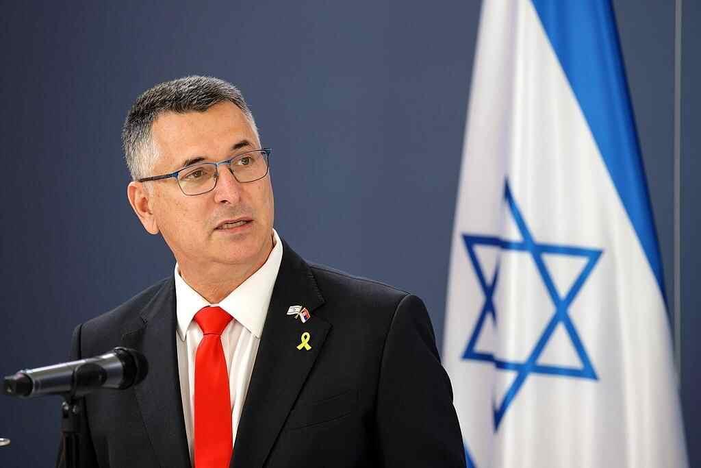 以色列想结束战争了。

以色列外长吉迪恩·萨尔周二表示，以色列不希望与伊朗进行“