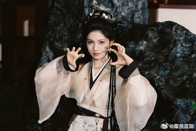 艾米对谢嘉鱼是真爱没错了  艾米对谢嘉鱼的喜爱程度不亚于剧迷 谁懂！演员比观众还