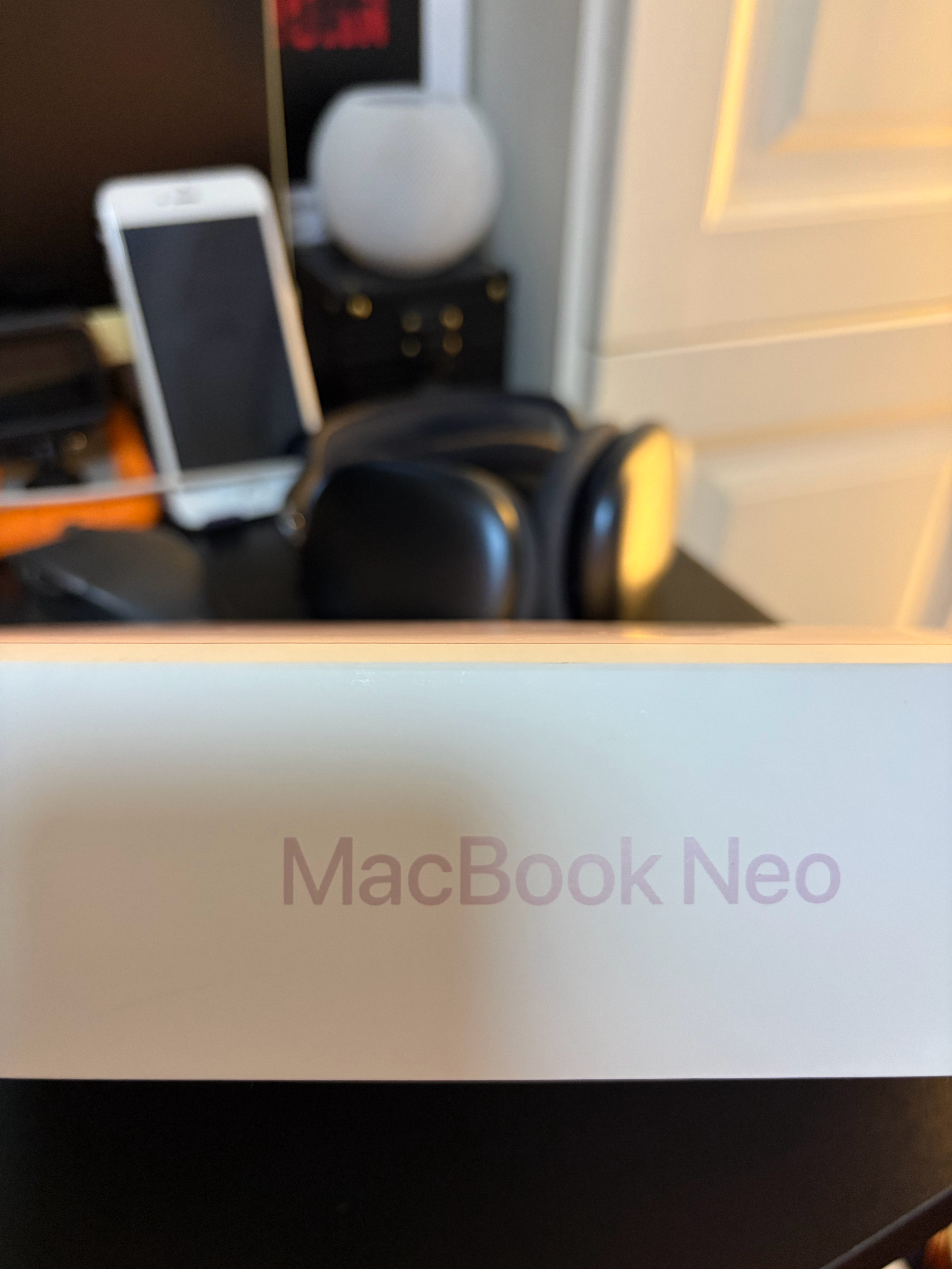 搞了一台备用机：MacBook Neo3700，还要什么自行车