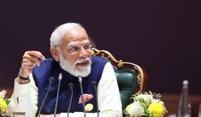 莫尼真的是恨透特朗普了，特朗普宣布对印度加征关税，虽然跟以前比起来税率会下降很多