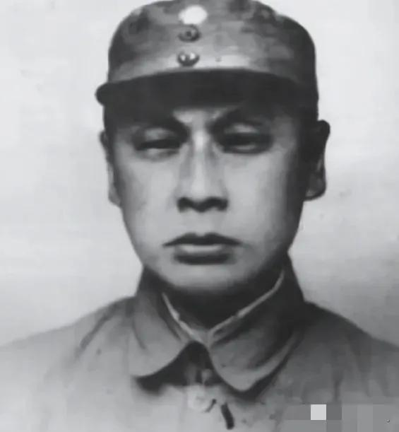 1936年，叛变的地下党约陈毅到酒店里见面，没想到陈毅先去了叛徒家中，只因叛徒媳