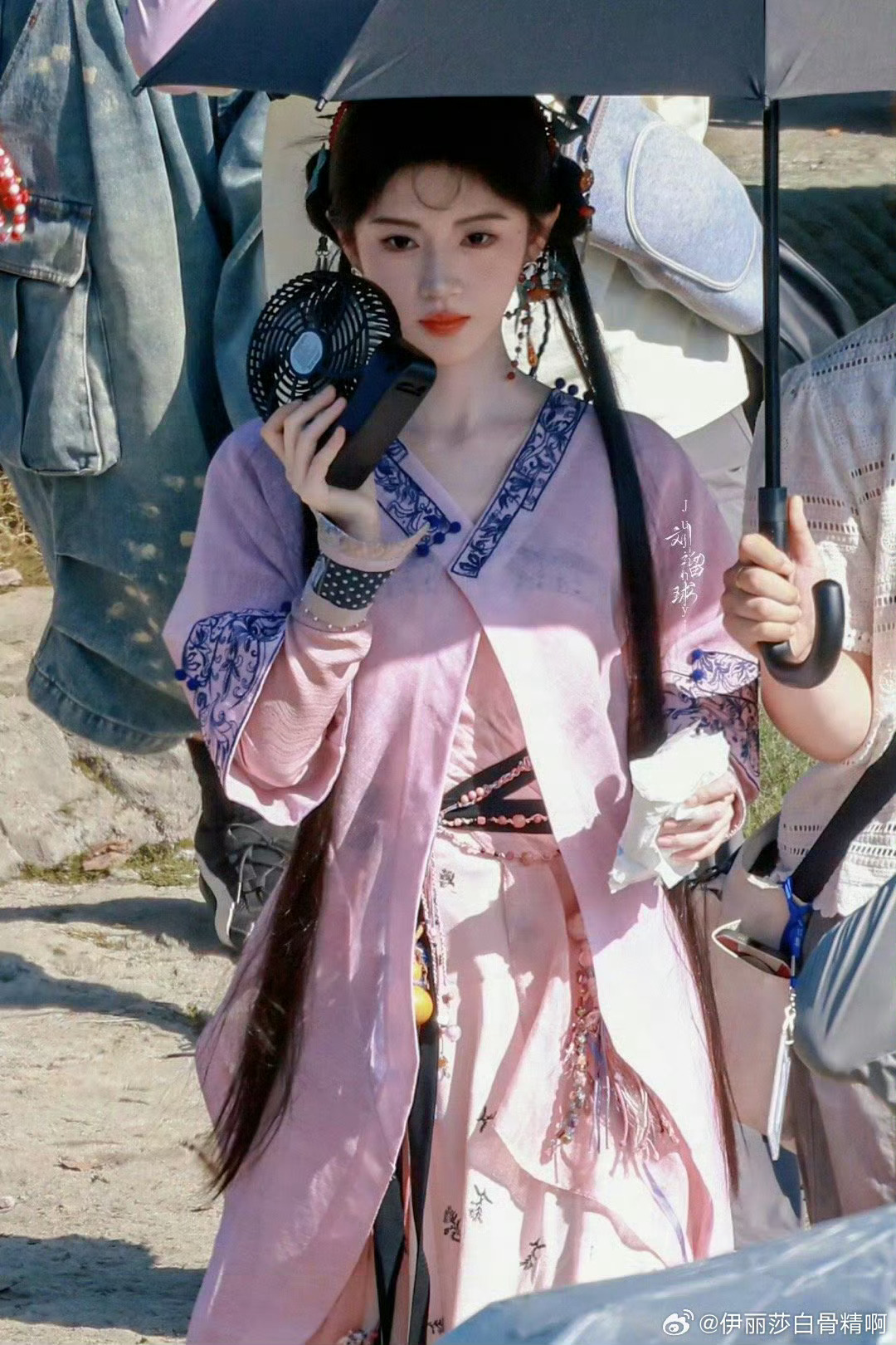 鞠婧祎来战好多套造型路透来了，看完路透我对来战充满了信心来战，爆！！！[打cal