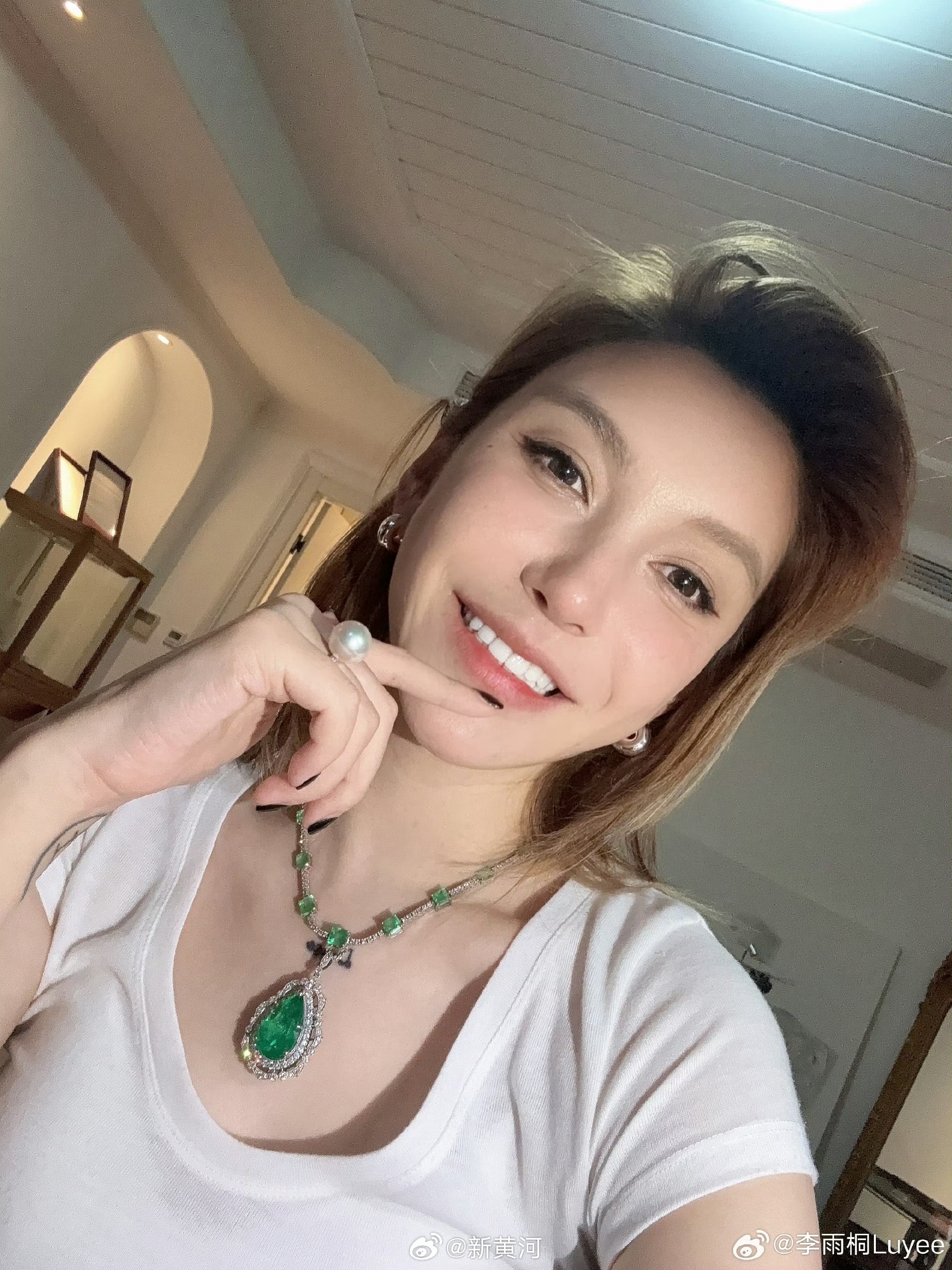    近日，前女友 多次爆料，引发热议。记者浏览李雨桐微博发现，全部博文已设置权