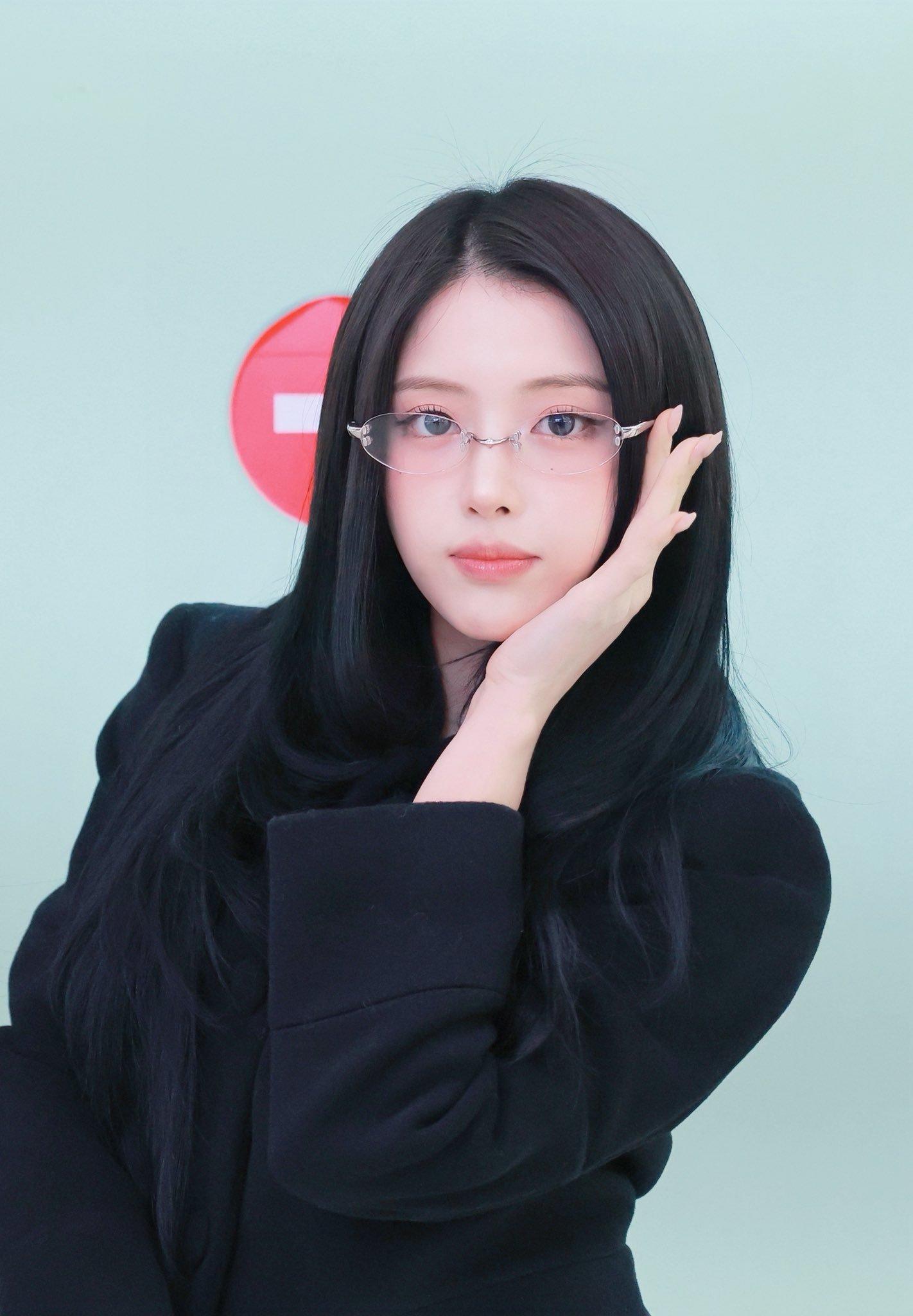 NMIXX金智羽今日机场图 