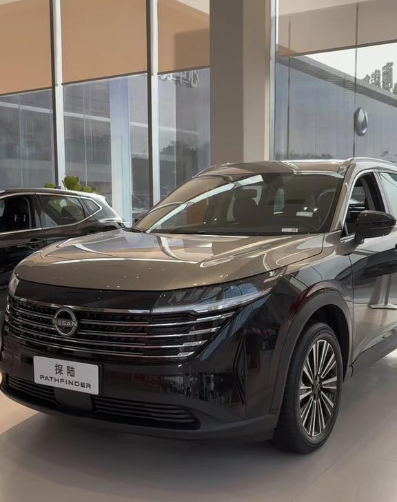 🌿19.98万起的合资大六座！26款探陆把“真三排”玩明白了🚗 姐妹们，20