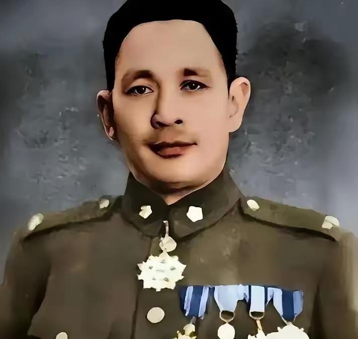 1949年12月，成都新津机场。孙元良揣着金条，想混上最后一班飞往台湾的飞机。可