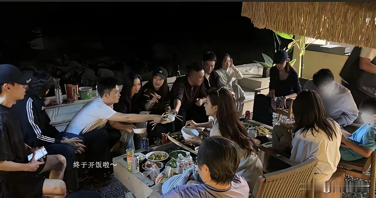 难怪汪公子又被ma了

只有这一个儿子
他又做出这样的事
看不惯的网友必须得出口