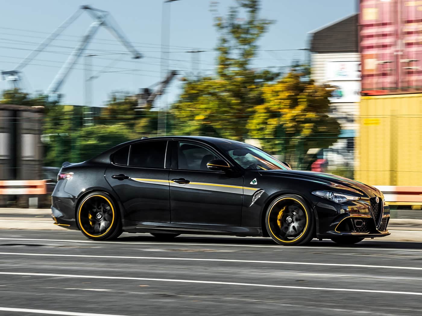 Manhart 阿尔法罗密欧Giulia QV600 