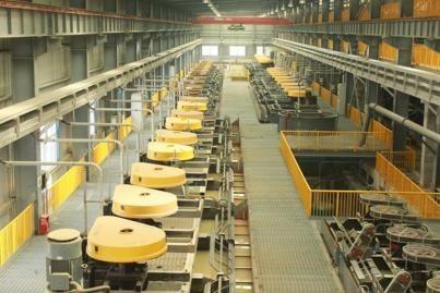 终于等到外援！特朗普收到一份大礼，再也不怕中国用稀土卡脖子

进入10月份，沉寂