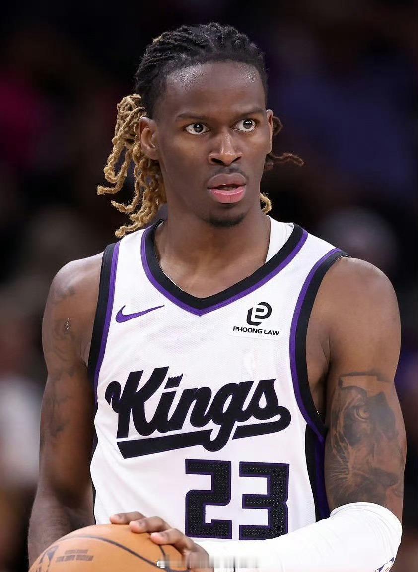 骑士和国王就基翁·埃利斯的交易进行深入谈判。 