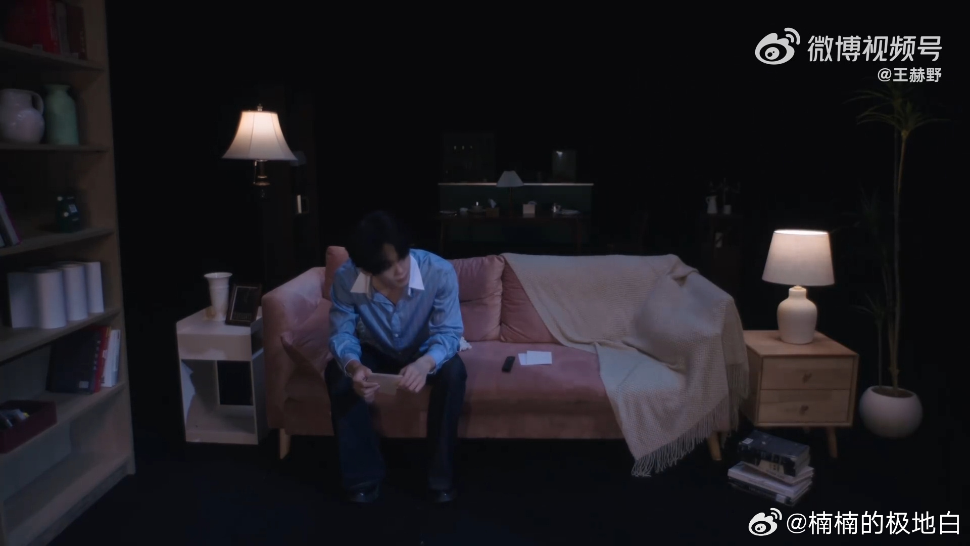 王赫野新专辑歌曲MV 整套MV情绪层次丰富，前半段温柔怀旧，后半段释然奔赴，镜头