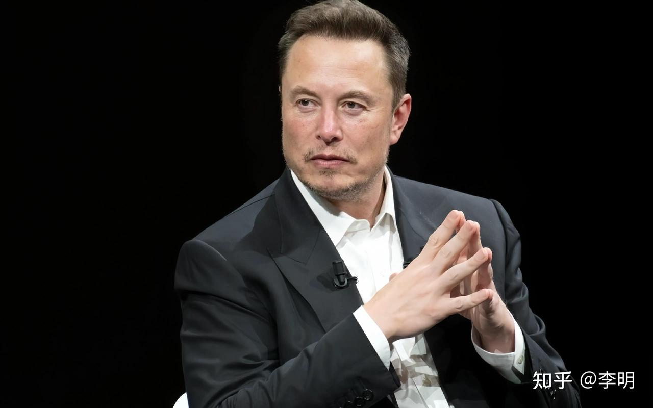 马斯克先创立了特斯拉，后有了SpaceX。至于他的创业顺序可变吗，这还真不好说。