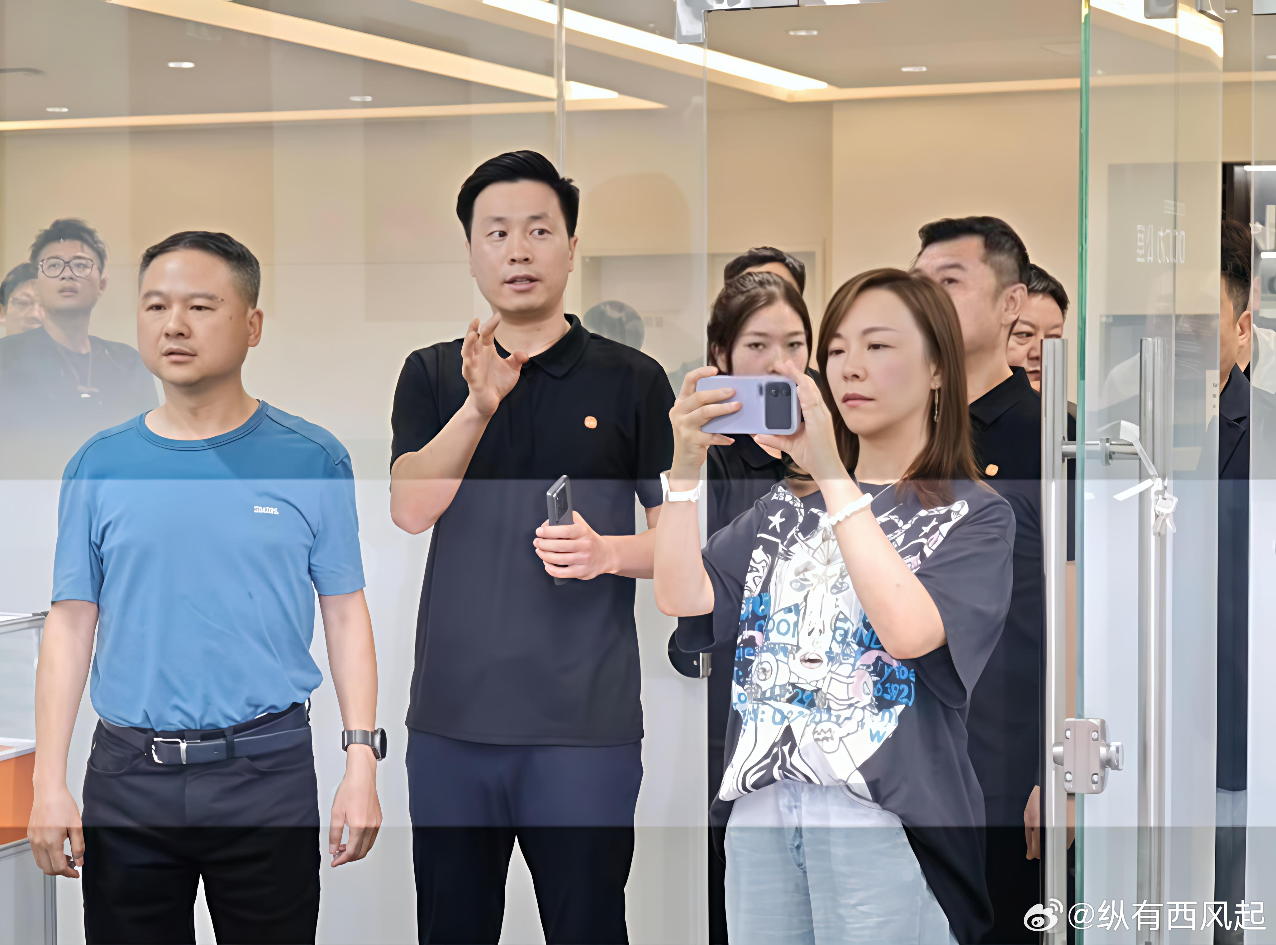 小米高管这是直接自曝小米16了么[并不简单] ​​​