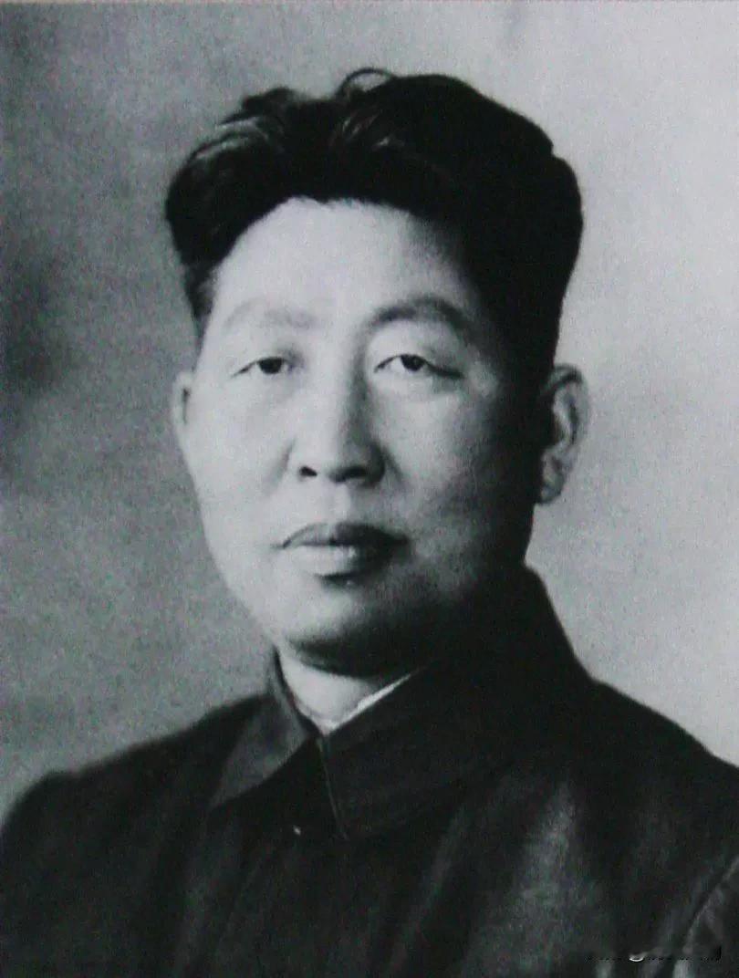 郭述申原名郭树勋，生于1904年，历经清末民初的风雨飘摇与战火纷飞的革命年代，以