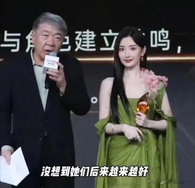 毛晓彤颜值高，演技好，唯一不足的应该是身高。毛晓彤官方身高是1.63，但很多人目