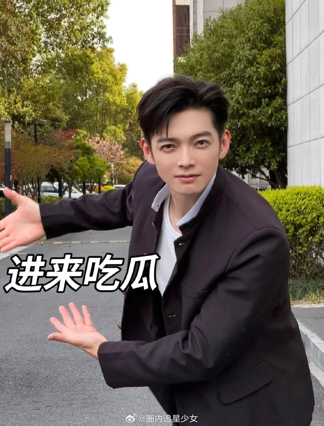 一直以为曾沛慈是辰亦儒的老婆这几年一直坚定认为辰亦儒的另一半是曾沛慈，今天才反应
