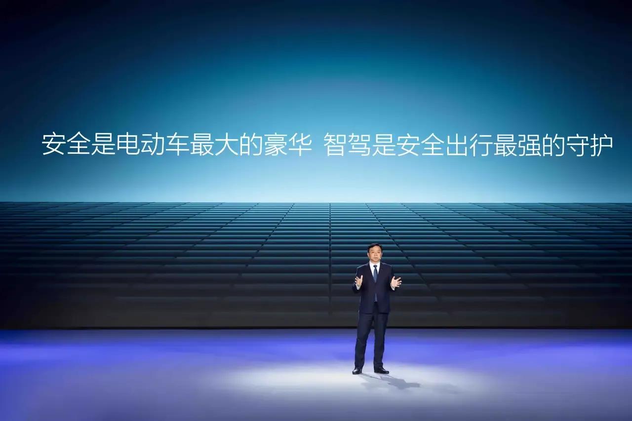 比亚迪会不会暴雷咱不好说，可听说比亚迪经销商倒是容易暴雷。为啥这么讲呢？
 
原