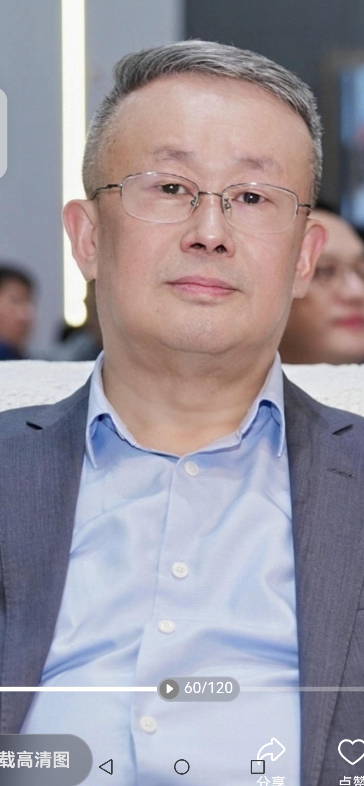 【今天要做个直播说说文科生怎么成了通信专家？】

我是学文科出身，中专学会计，研