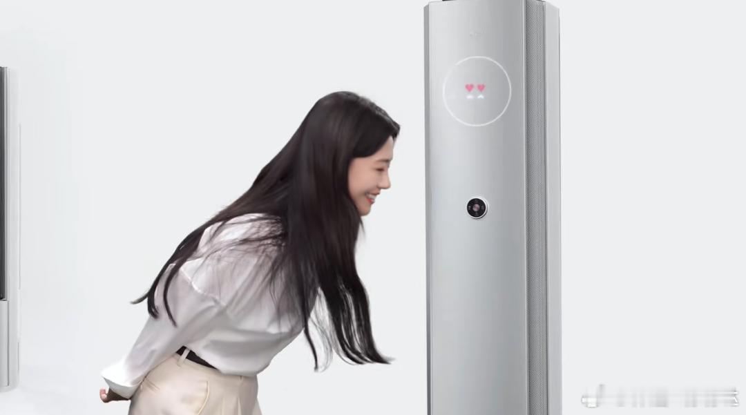 马思纯又双叒叕被可爱到了   美的无风感空调可爱多🌿马思纯 × 美的无风感空调