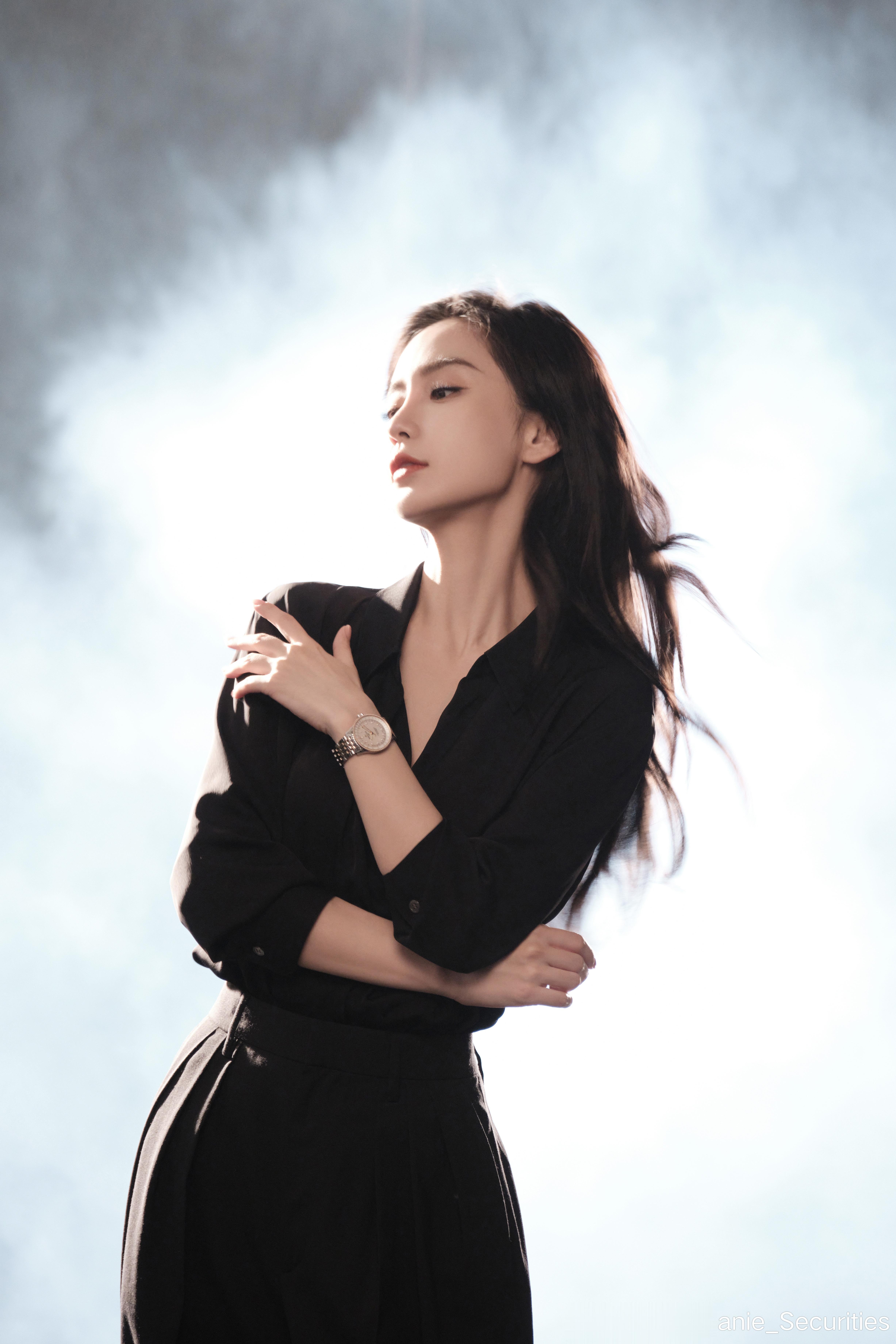 人在回忆中徘徊，也在里面扑空 [爱你] ​​​