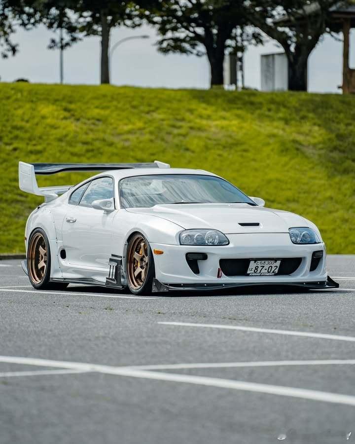 陆地飞行器丰田supra改装车[超话] ​​​