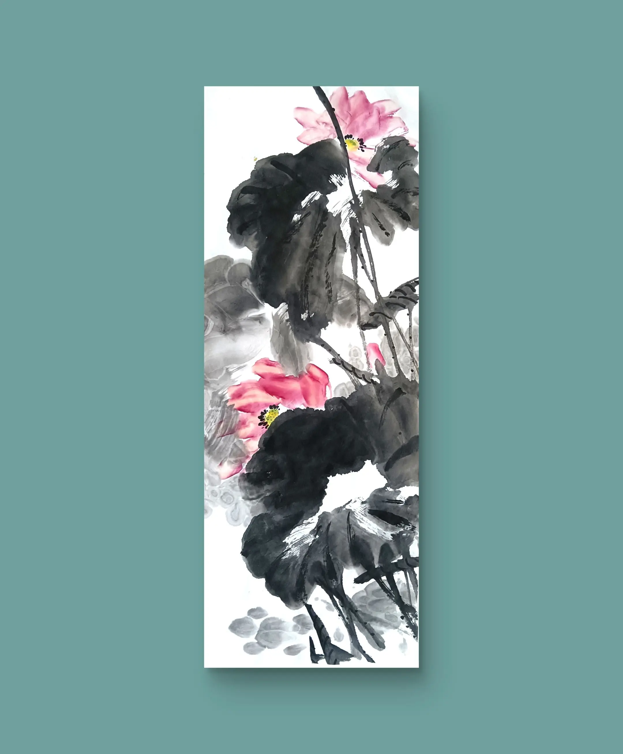 春风十里荷花香。