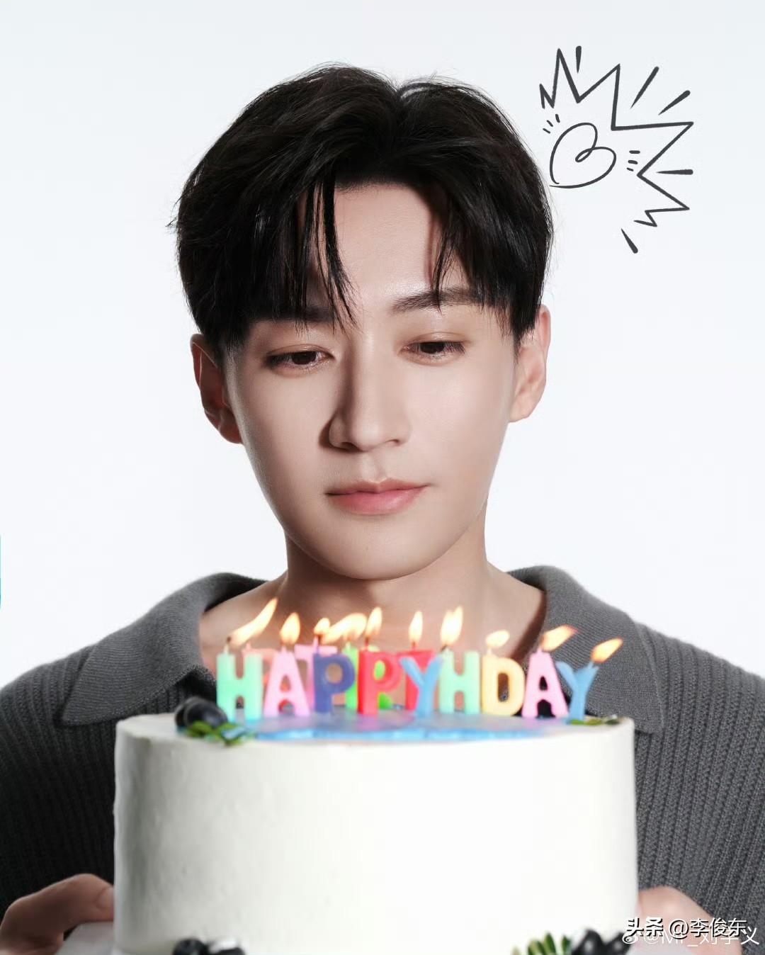 老刘，生日快乐，出道这么多年，你的颜值和演技都是特别出圈的，后来因为《花间令》才