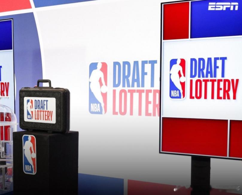 据名记Shams报道，消息源透露，NBA董事会今日已通过新的反摆烂规则！新规则包