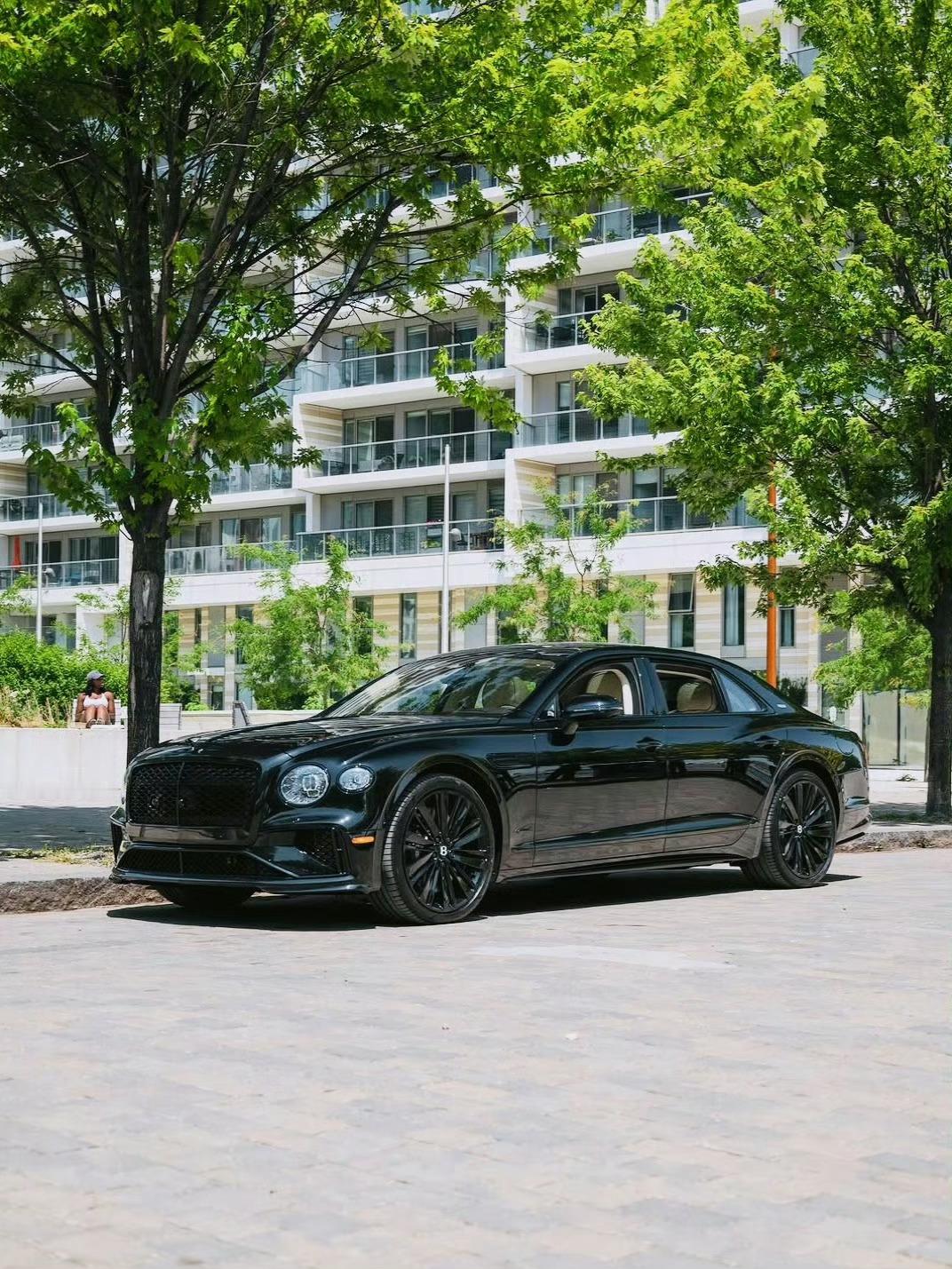 宾利 Flying Spur Speed First Edition[酷][酷]