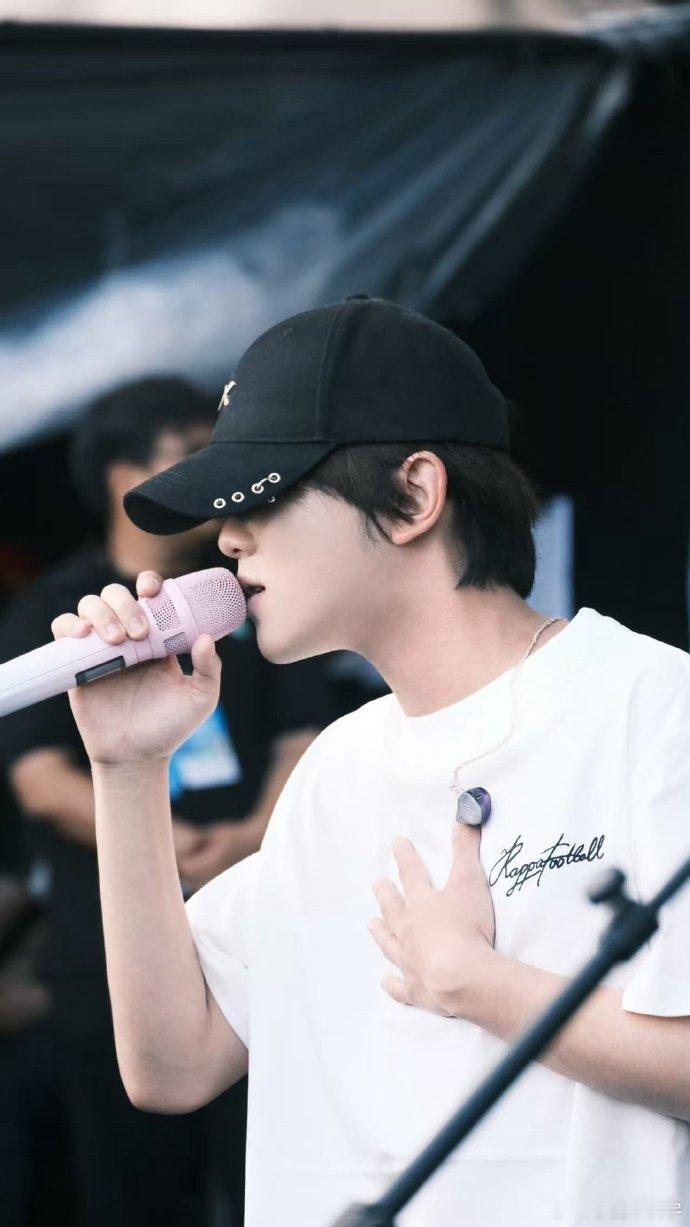 张星特杭州站8.16演唱会，首次于体育馆开唱！走过路过别错过，一起见证这令人开心