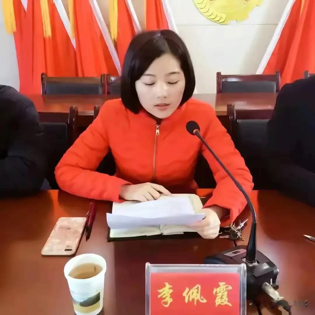 江西教育界的波澜再起，一位退休教师李长柳，以非凡的勇气，实名举报万年县委书记毛奇
