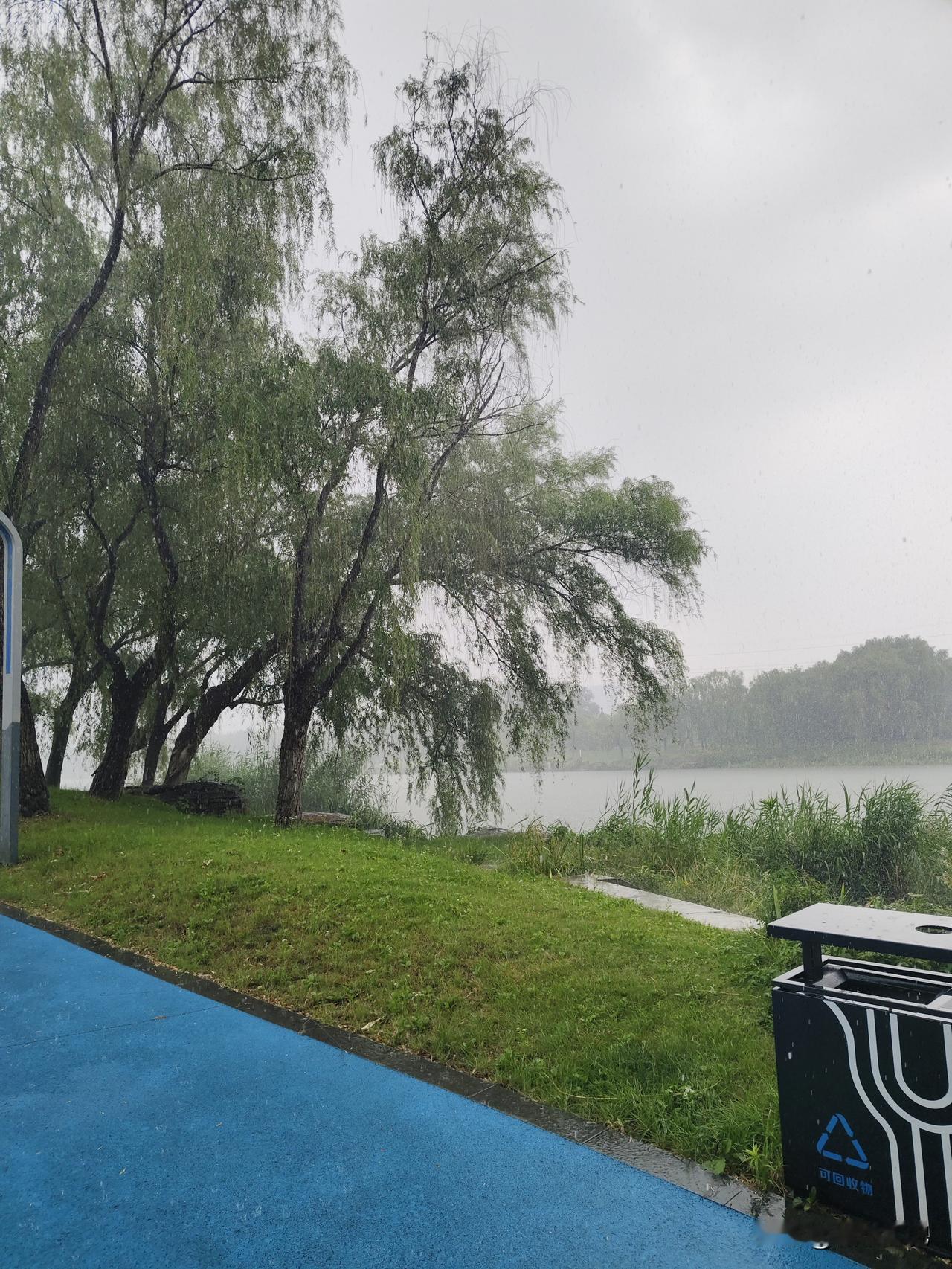 宿迁的公园，黄河水景公园，太漂亮了，烟雨。隋堤春暮。