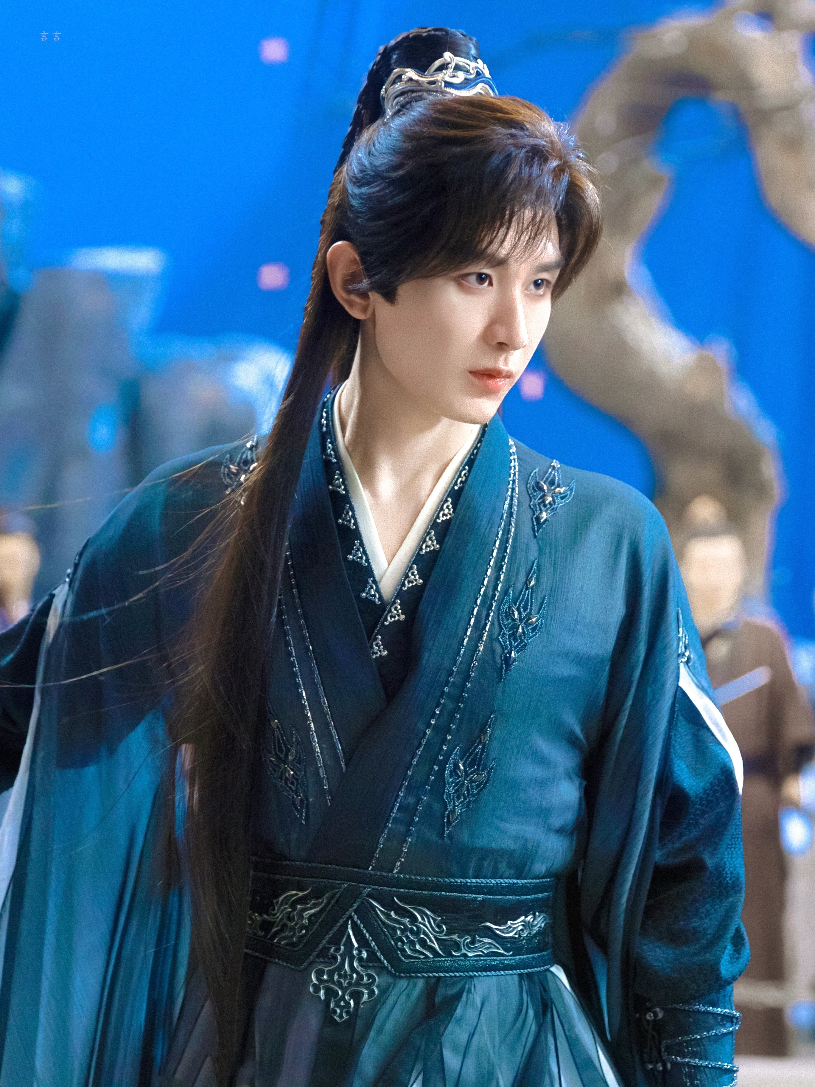 成毅入围欢网2026盛典9项提名成毅在2026年欢网大数据年度盛典“亿屏之选”中