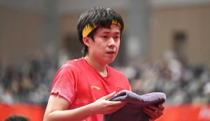 王楚钦现在尴尬了。
亚运会男团决赛、混双决赛、男单决赛全被零封。

特别是男单决