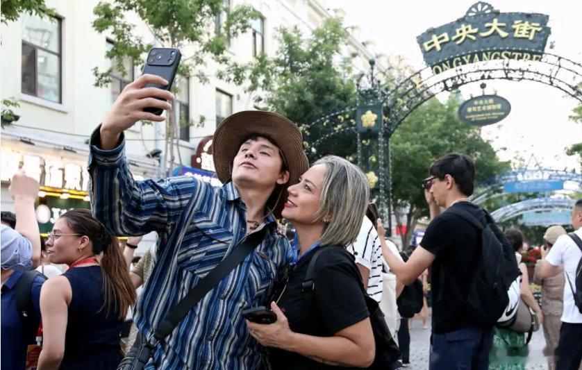 新时代新龙江寻美黑龙江 哈尔滨获评国家旅游枢纽、入境旅游重点培育城市，叠加对俄免