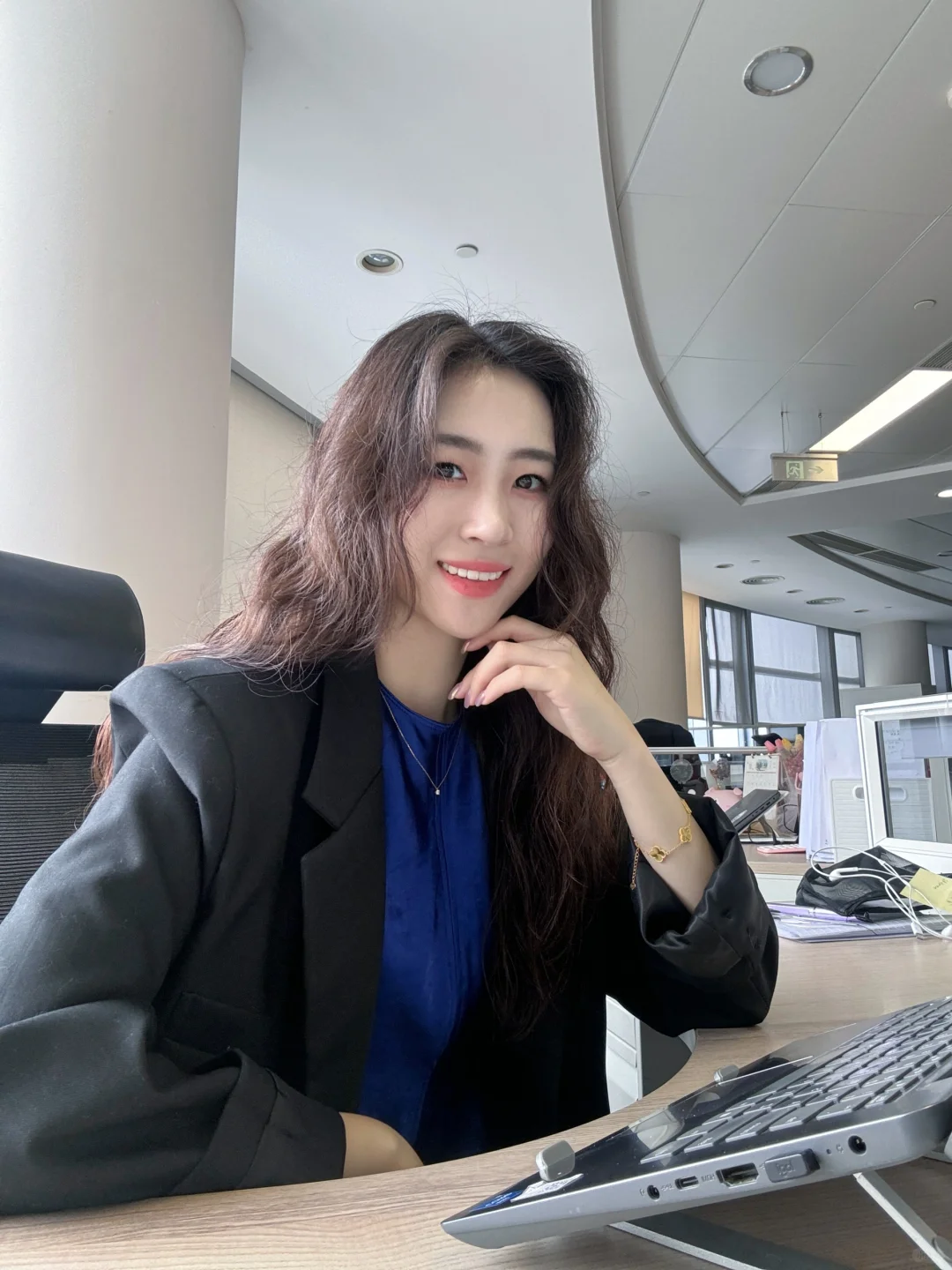 只要我不说，谁能看出来我的眉毛是纹的