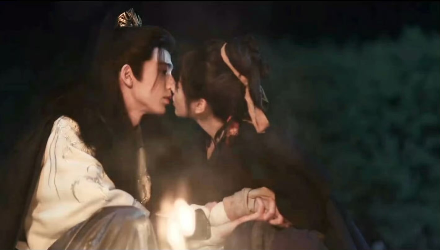 谢征樊长玉好直球的两个人，征：“那你说，你喜欢我”“说啊”玉：直接吻上去 